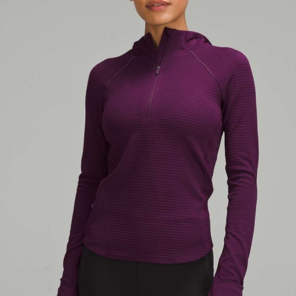 Ventdcape Quarter Zip